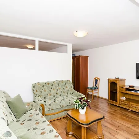 Ragusa Apartment *
